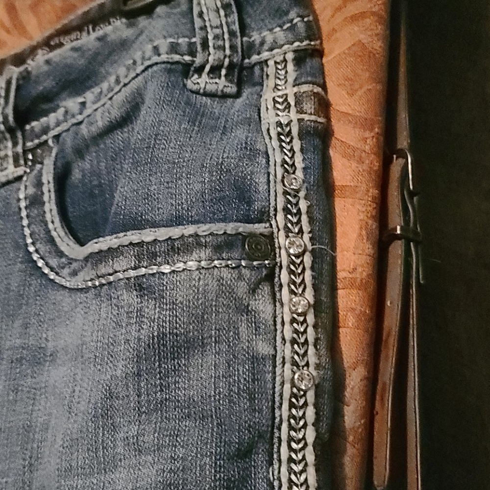 Jeans - Picture 2 of 9